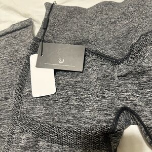 Butt scrunch leggings